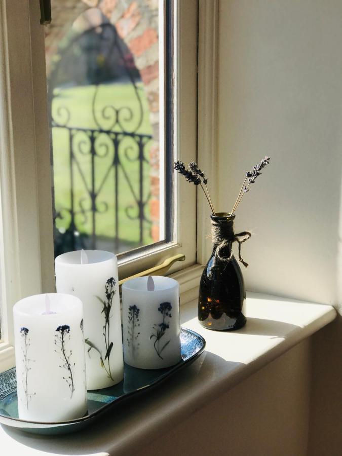 Charming Hen Cottage Countryside Retreat Lincoln Newball Buitenkant foto